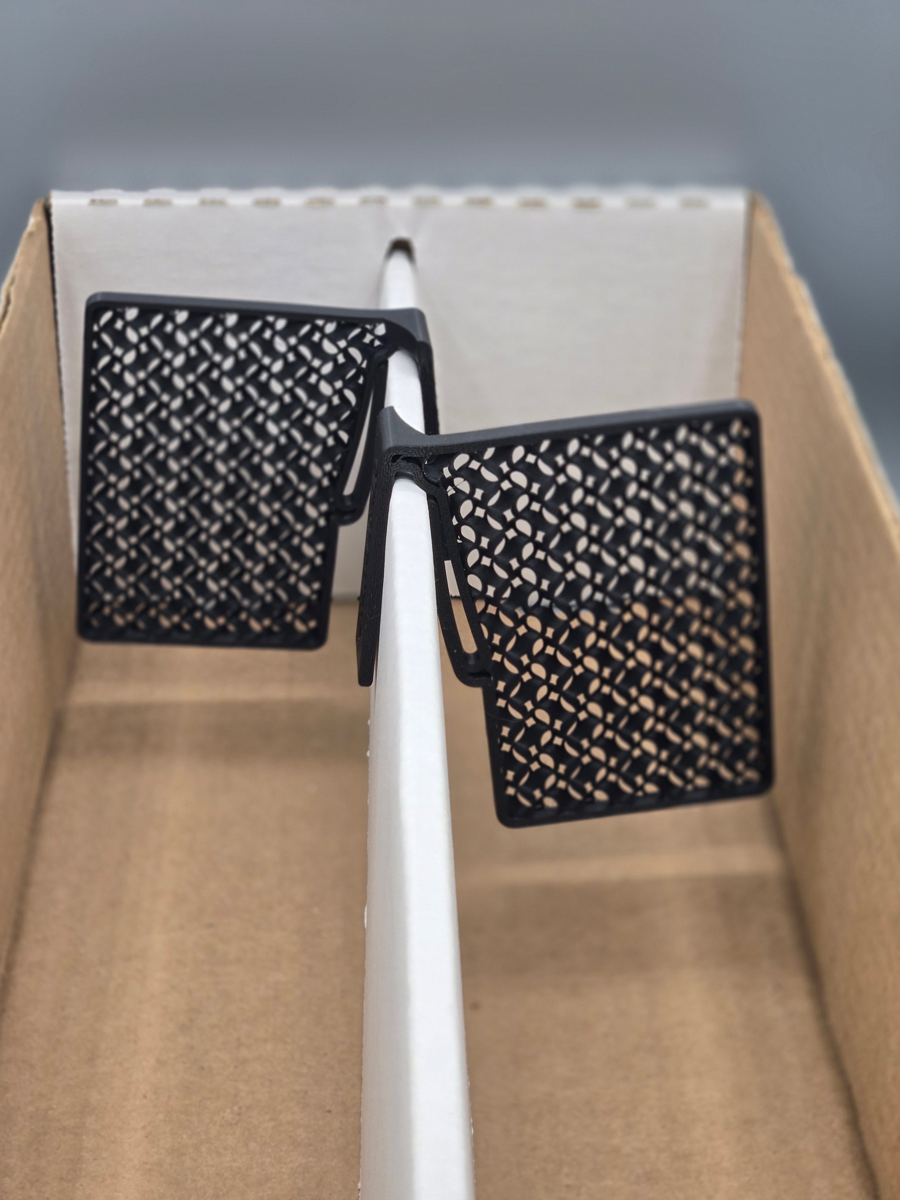 Box dividers for cards